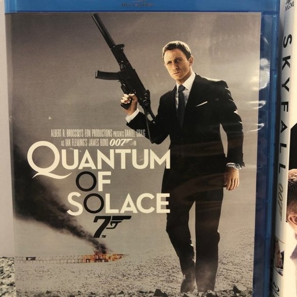 💕 007 Quantum of Solace and Skyfall - 2 Movie Lot- Blu Ray - Picture 3 of 5